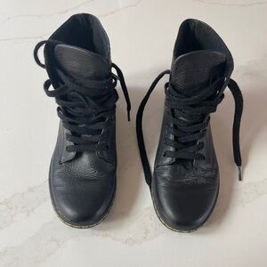 Size 5 Black Leather Doc Martins - Lightweight